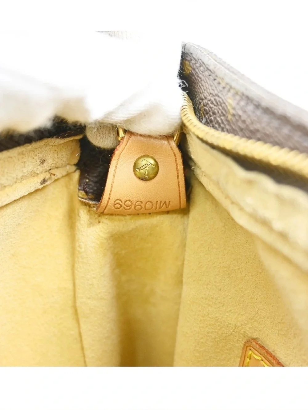 ✅AUTHENTIC✅LOUIS VUITTON LOOPING GM
